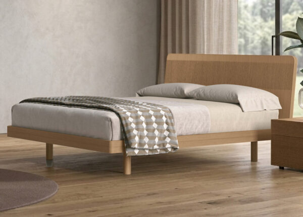 Letto matrimoniale in legno Frame Tomasella. CasaStore arredamenti è rivenditore Tomasella per Salerno e provincia.